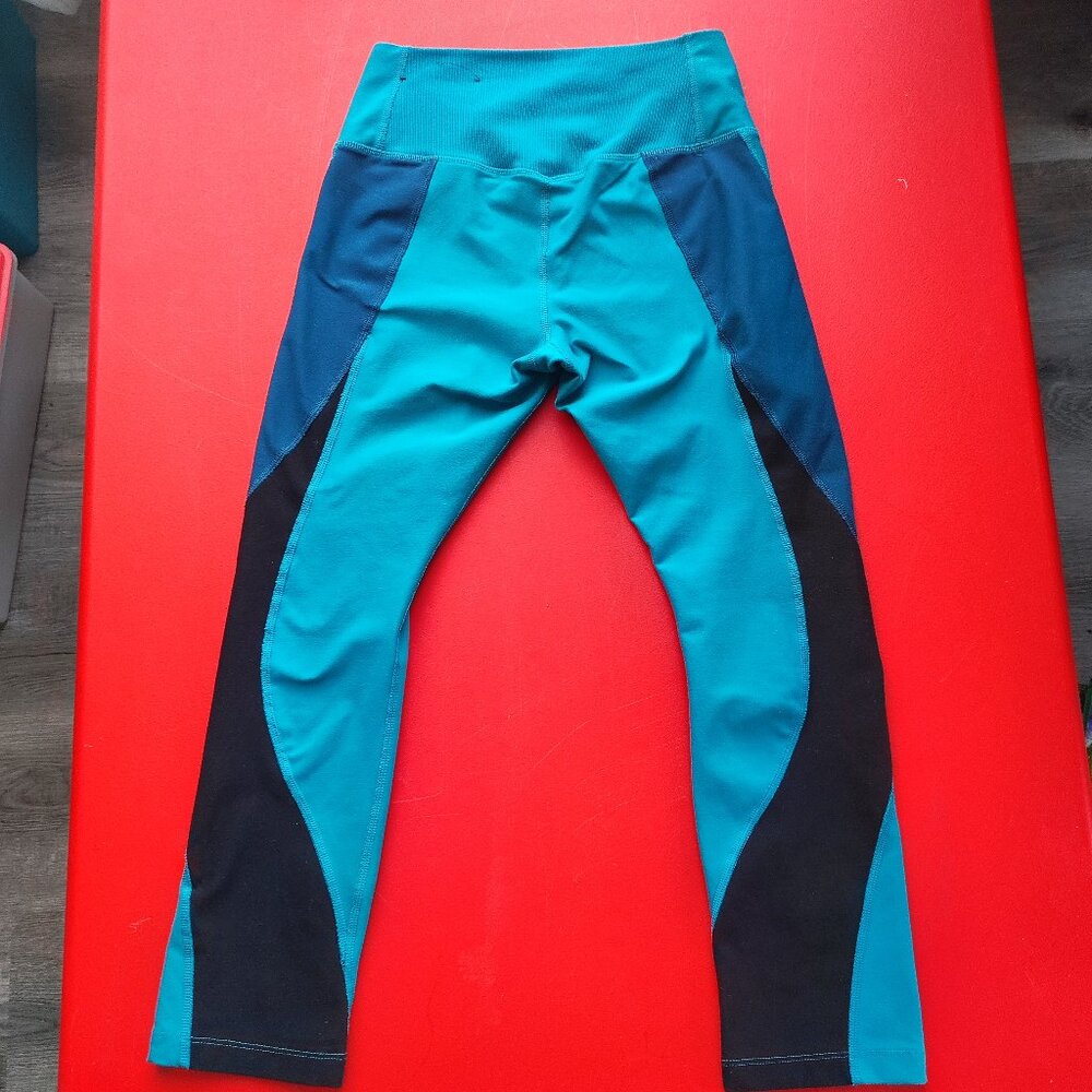 Nike Dri-Fit athletic / sport leggings turquoise  blue women's size XS - Picture 3 of 7